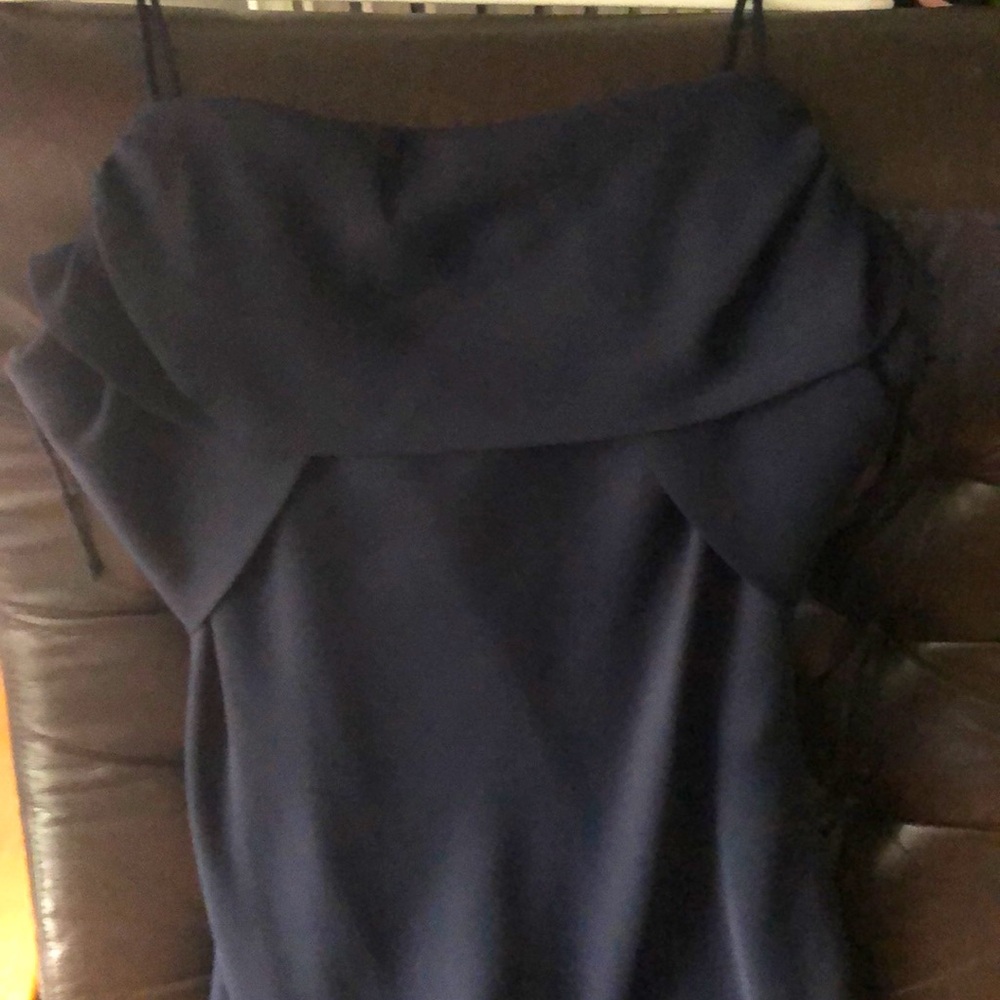 JESSICA (14) Elegant navy blue airy gown with lining & bow detail on the back - Picture 4 of 11